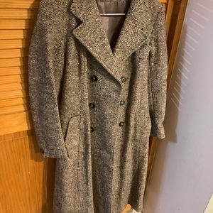 Peabody House Vintage 70’s Gray Wool Herringbone Coat Pea Coat